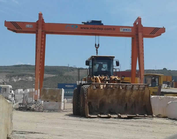Portal bridge crane